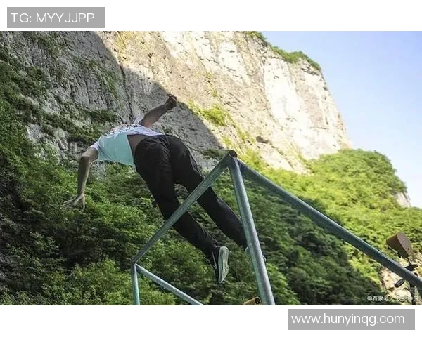 重庆极限运动队的默契配合与挑战极限的精彩瞬间揭秘